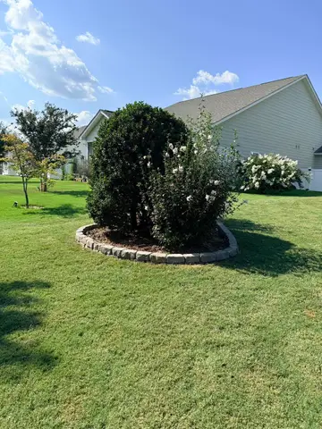 Promotional flyer for holiday yard preparation services.